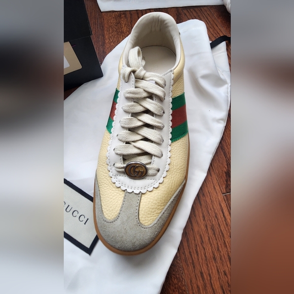 💯 Authentic Gucci Sneakers - Picture 4 of 9